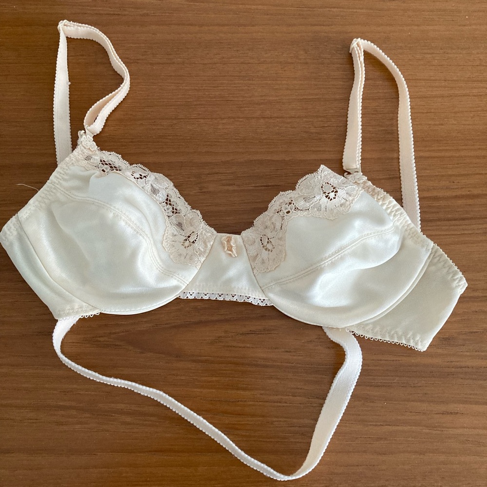 Low back ivory bra 32B convertible to halter